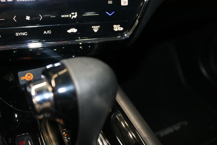 HR-V 1.5i-VTEC Elegance CVT