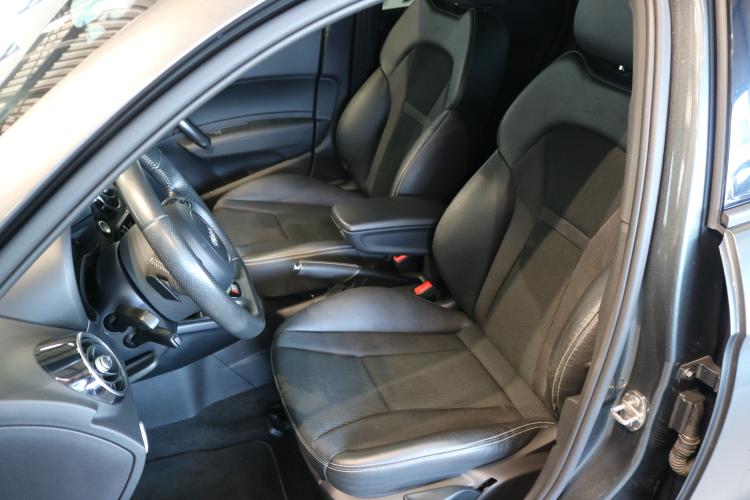 A1 Sportback 1.0 TFSI Sport S-tronic