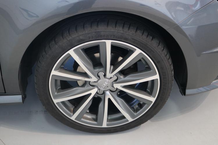 A1 Sportback 1.0 TFSI Sport S-tronic