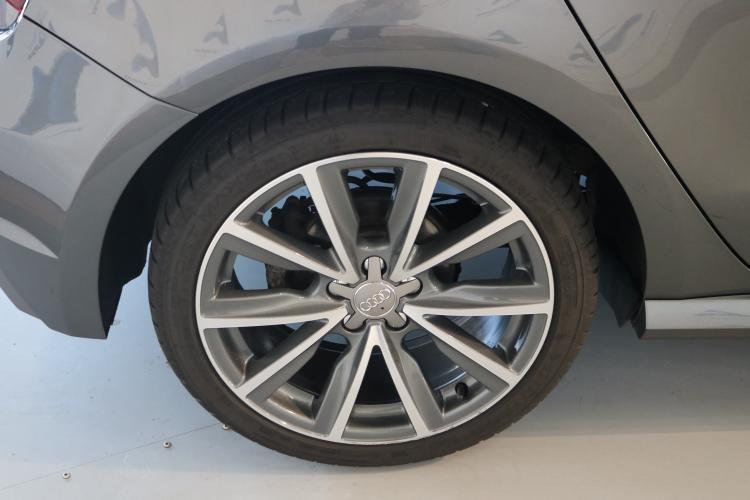 A1 Sportback 1.0 TFSI Sport S-tronic