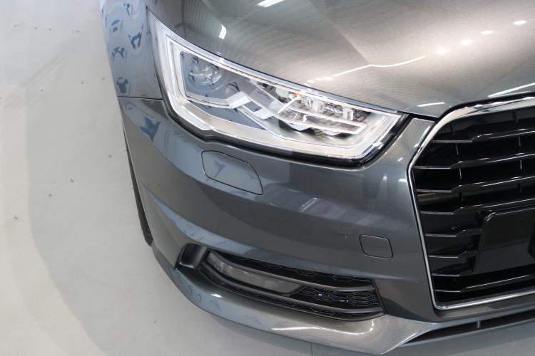 A1 Sportback 1.0 TFSI Sport S-tronic