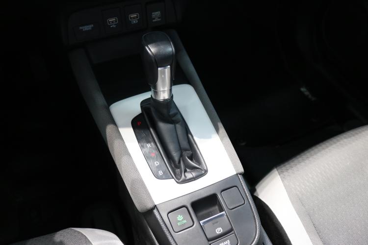 Jazz 1.5i-MMD Executive E-CVT