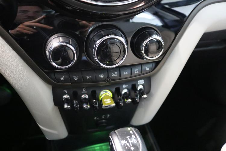 Countryman Cooper S E ALL4 Steptronic