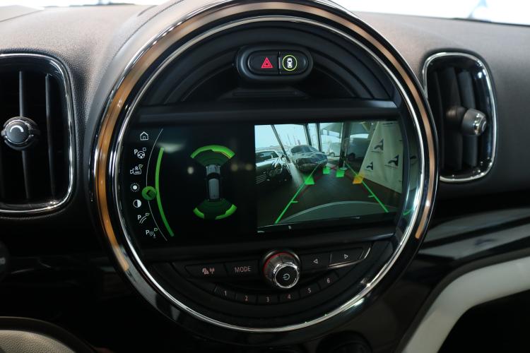 Countryman Cooper S E ALL4 Steptronic