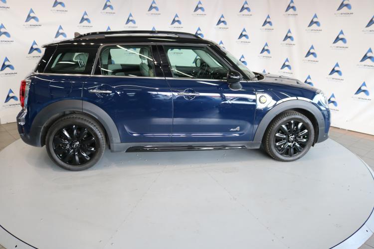 Countryman Cooper S E ALL4 Steptronic
