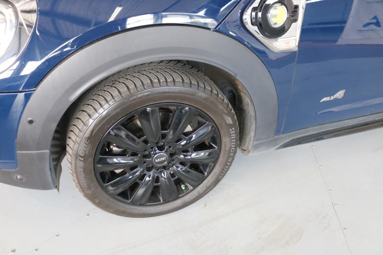 Countryman Cooper S E ALL4 Steptronic