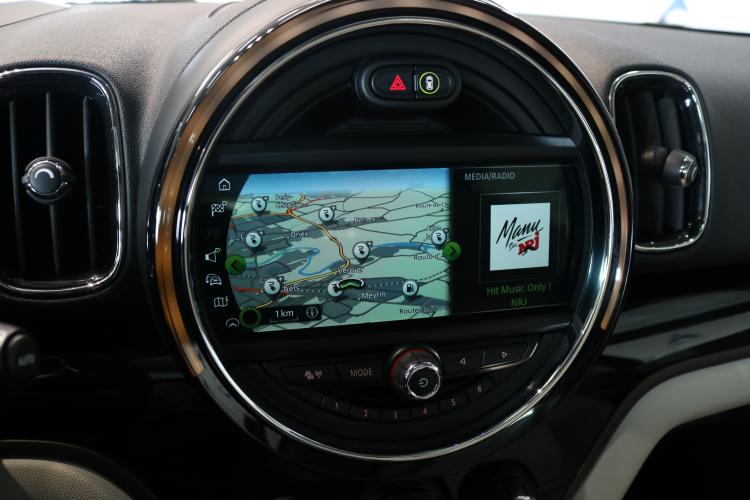 Countryman Cooper S E ALL4 Steptronic