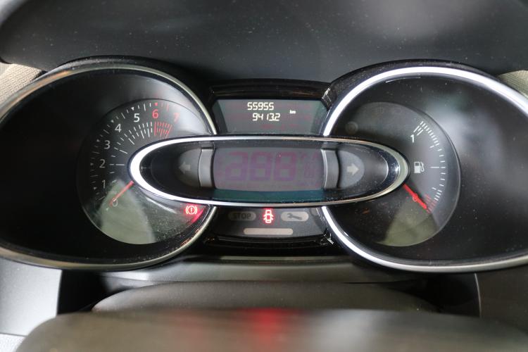 Clio Grandtour 1.2 16V T Intens