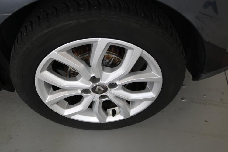 Clio Grandtour 1.2 16V T Intens