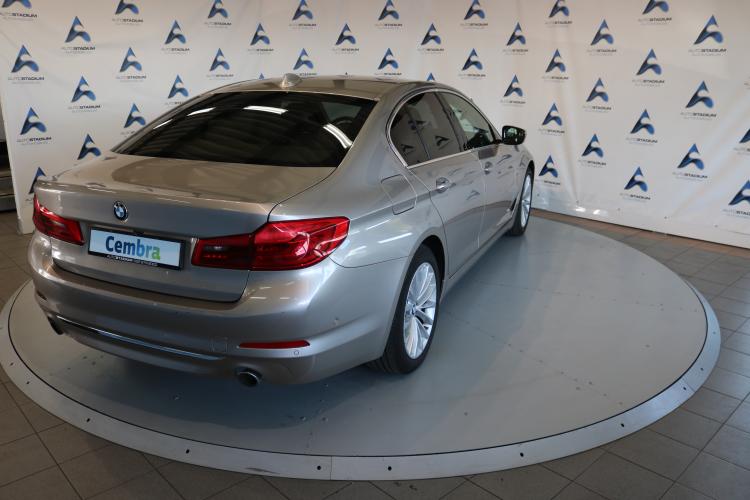 530i xDrive Luxury Line Steptronic