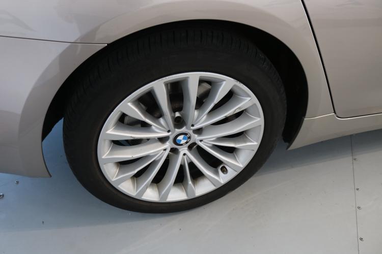 530i xDrive Luxury Line Steptronic