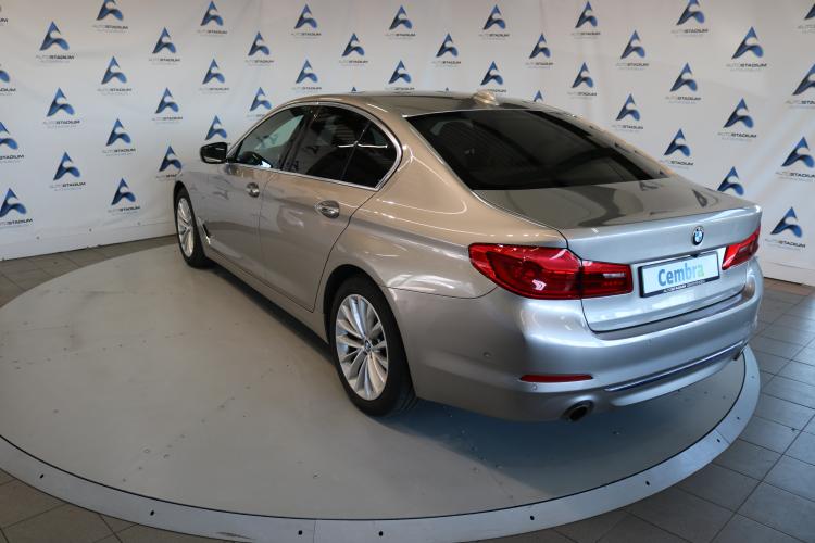 530i xDrive Luxury Line Steptronic