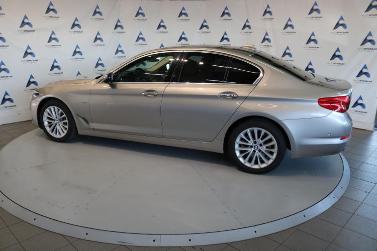 530i xDrive Luxury Line Steptronic