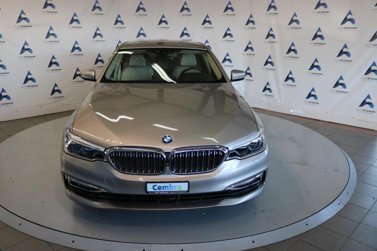 530i xDrive Luxury Line Steptronic