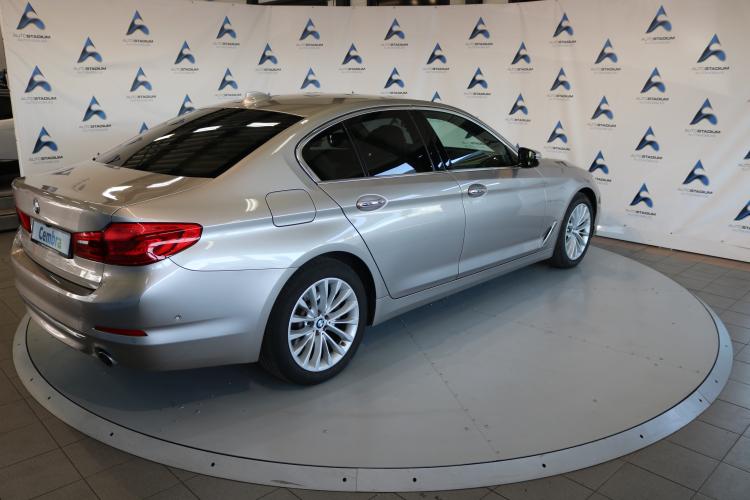 530i xDrive Luxury Line Steptronic