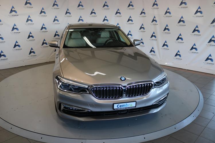 530i xDrive Luxury Line Steptronic