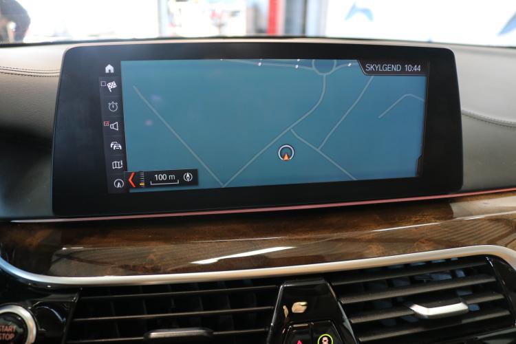 530i xDrive Luxury Line Steptronic