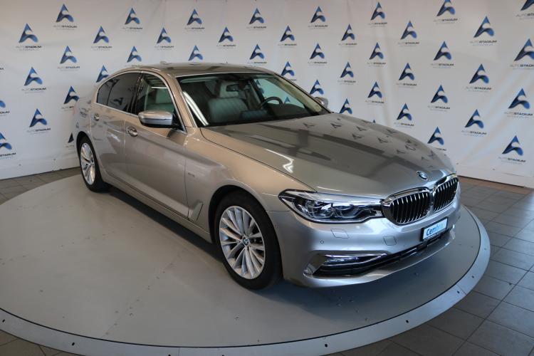 530i xDrive Luxury Line Steptronic