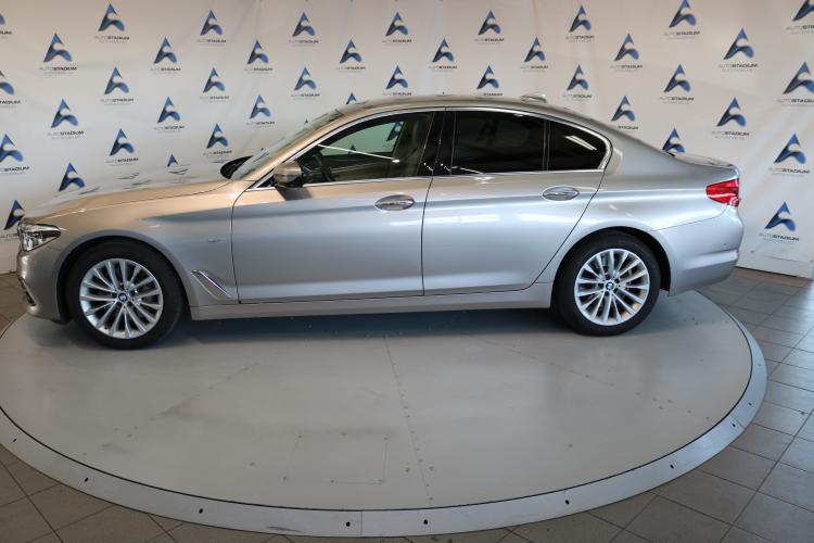 530i xDrive Luxury Line Steptronic