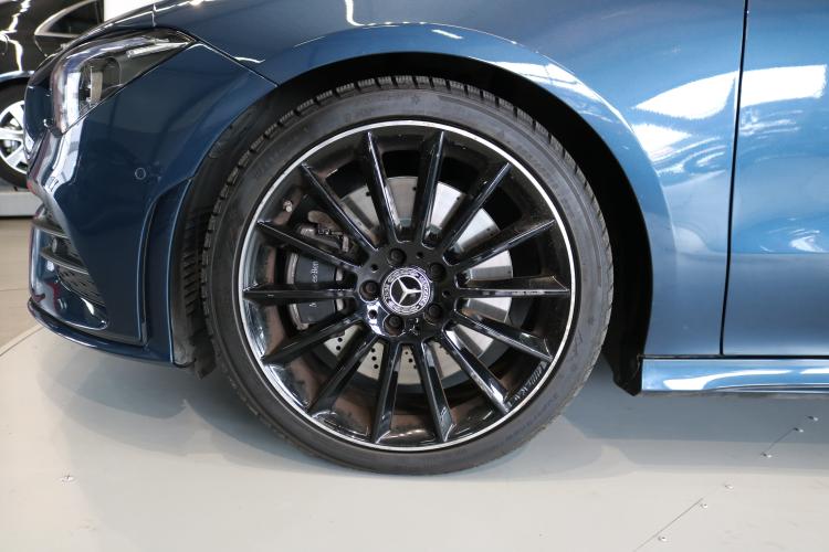 CLA Shooting Brake 250 4Matic 7G-DCT AMG Line
