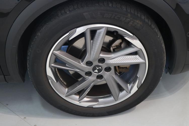 DS 7 Crossback E-Tense 300 4x4 RIVOLI