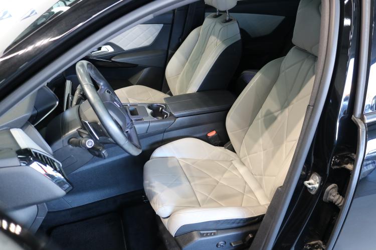 DS 7 Crossback E-Tense 300 4x4 RIVOLI