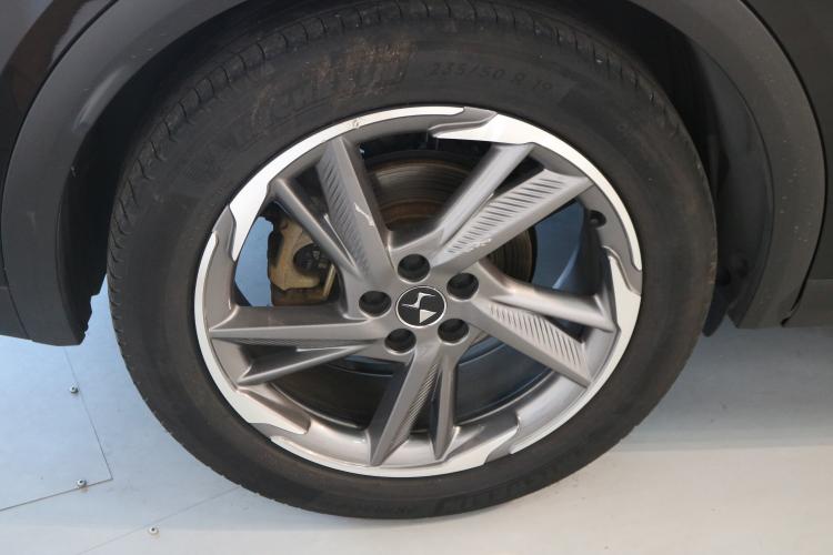 DS 7 Crossback E-Tense 300 4x4 RIVOLI