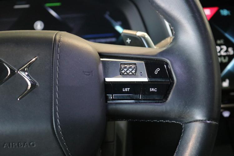 DS 7 Crossback E-Tense 300 4x4 RIVOLI