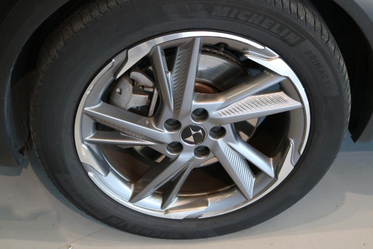 DS 7 Crossback E-Tense 300 4x4 RIVOLI