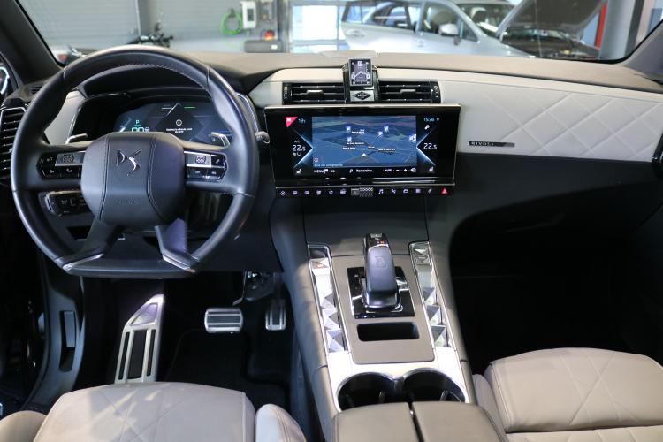 DS 7 Crossback E-Tense 300 4x4 RIVOLI
