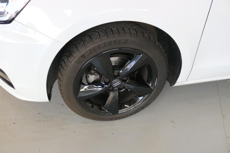 A1 Sportback 1.0 TFSI Sport S-tronic