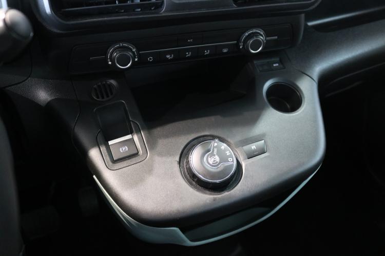 Berlingo Feel Pack EAT8