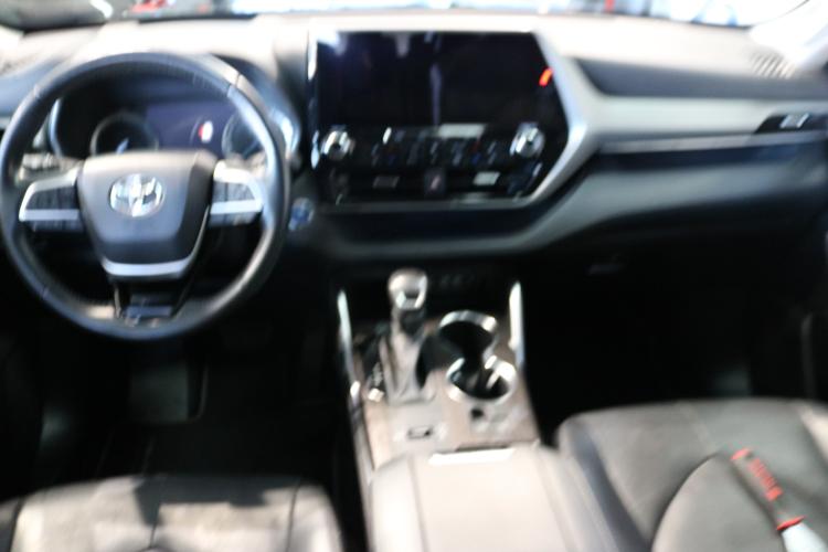 Highlander 2.5 HSD Premium e-CVT