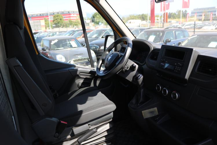 Master T35 2.3dCi 135 L3H3