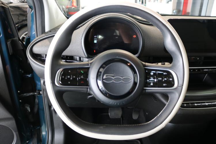 500 electric 87 kW La Prima