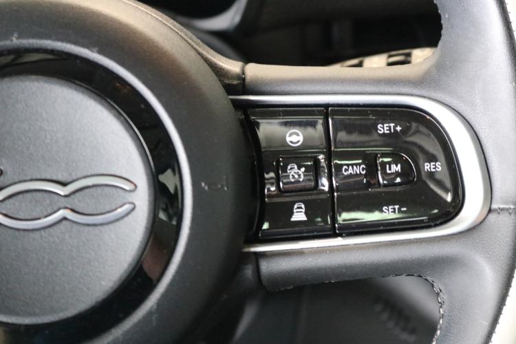 500 electric 87 kW La Prima