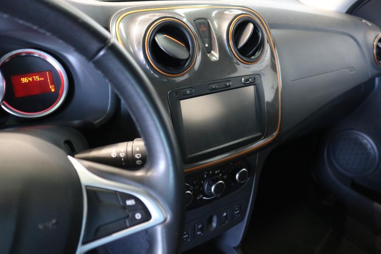 Logan MCV 0.9 Stepway Automatic