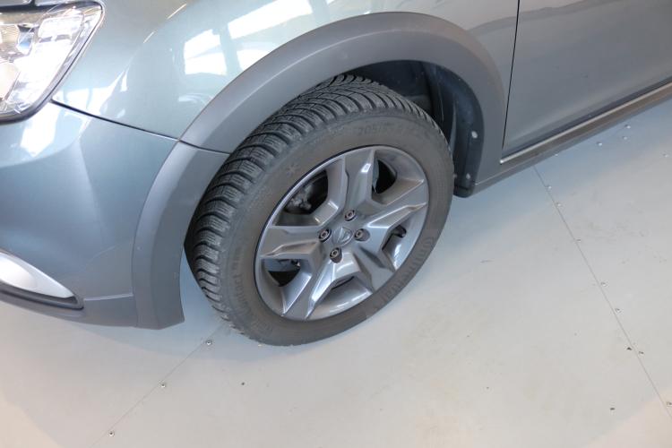 Logan MCV 0.9 Stepway Automatic