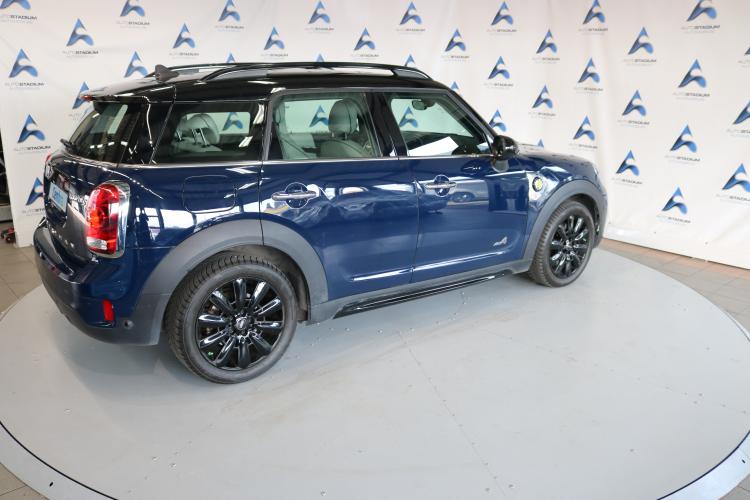Countryman Cooper S E ALL4 Steptronic