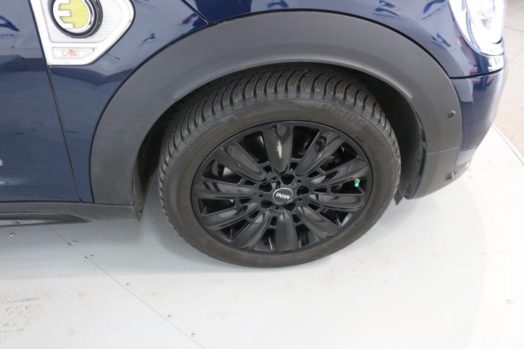 Countryman Cooper S E ALL4 Steptronic