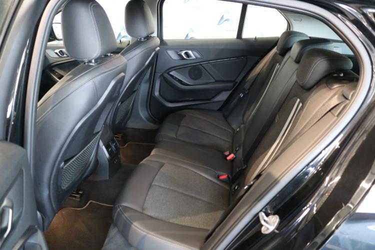 120d xDrive Steptronic Sport Line