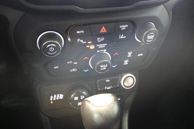 Renegade 1.3 T4-PHEV e AWD