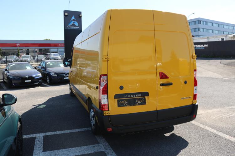 Master T35 2.3dCi 135 L3H2