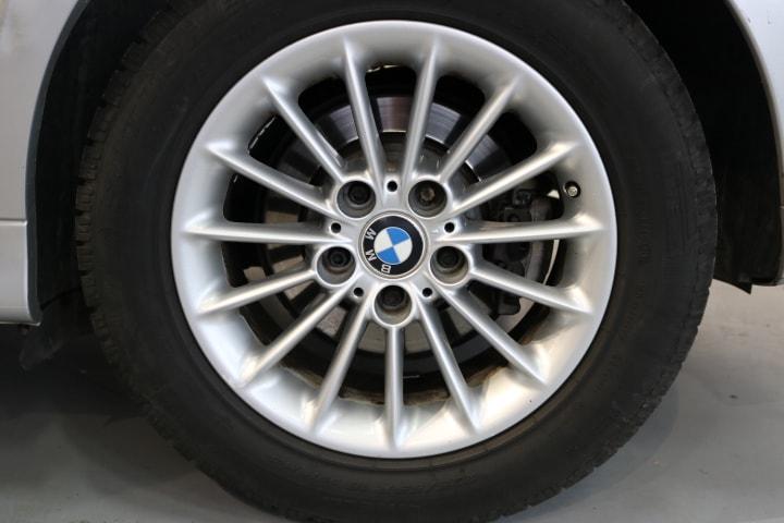 523i