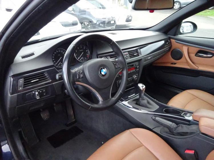 BMW 320i Cabriolet